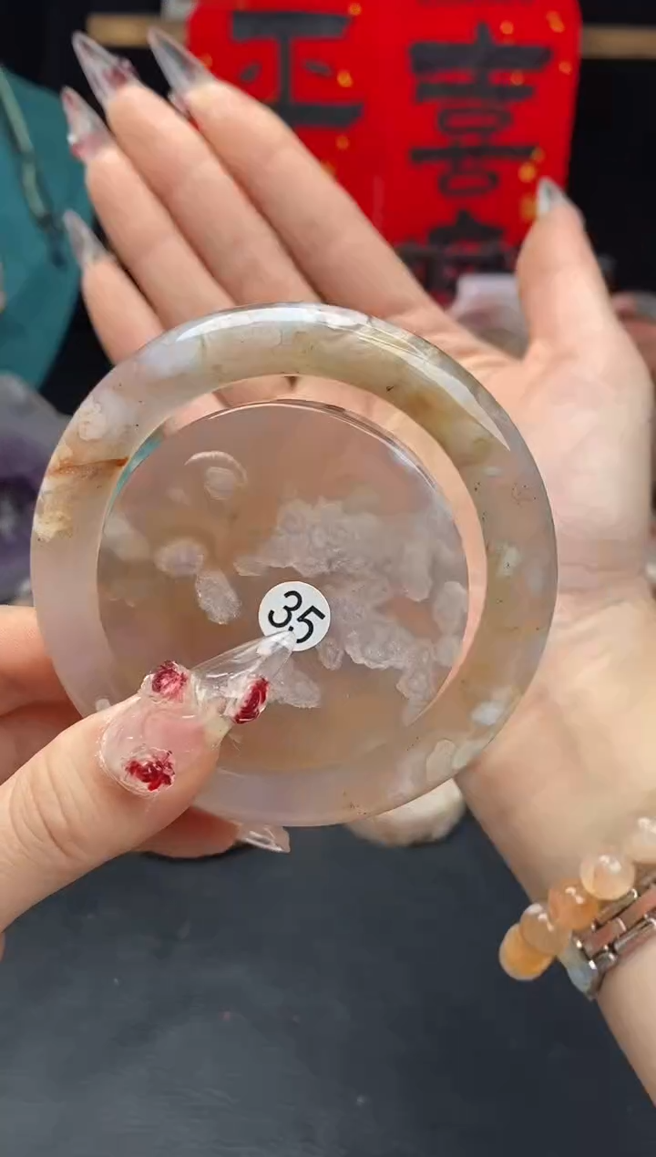 【闪购商品】石英质玉手镯（圆镯）未镶嵌57