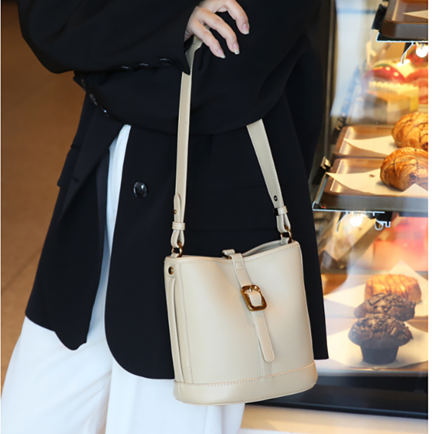 【芝麻集】SKL-5162-奶油驼休闲百搭女士小众简约单肩气质女包