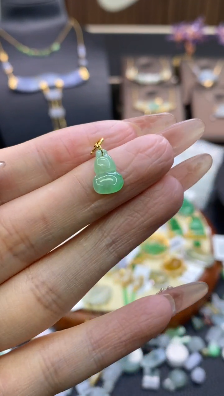 【闪购商品】翡翠颈饰18K金镶嵌净货11916