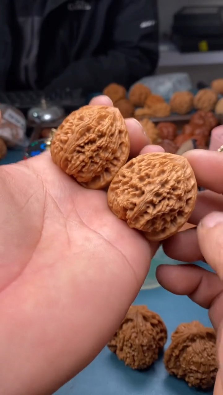 把件文玩核桃水龙纹a756