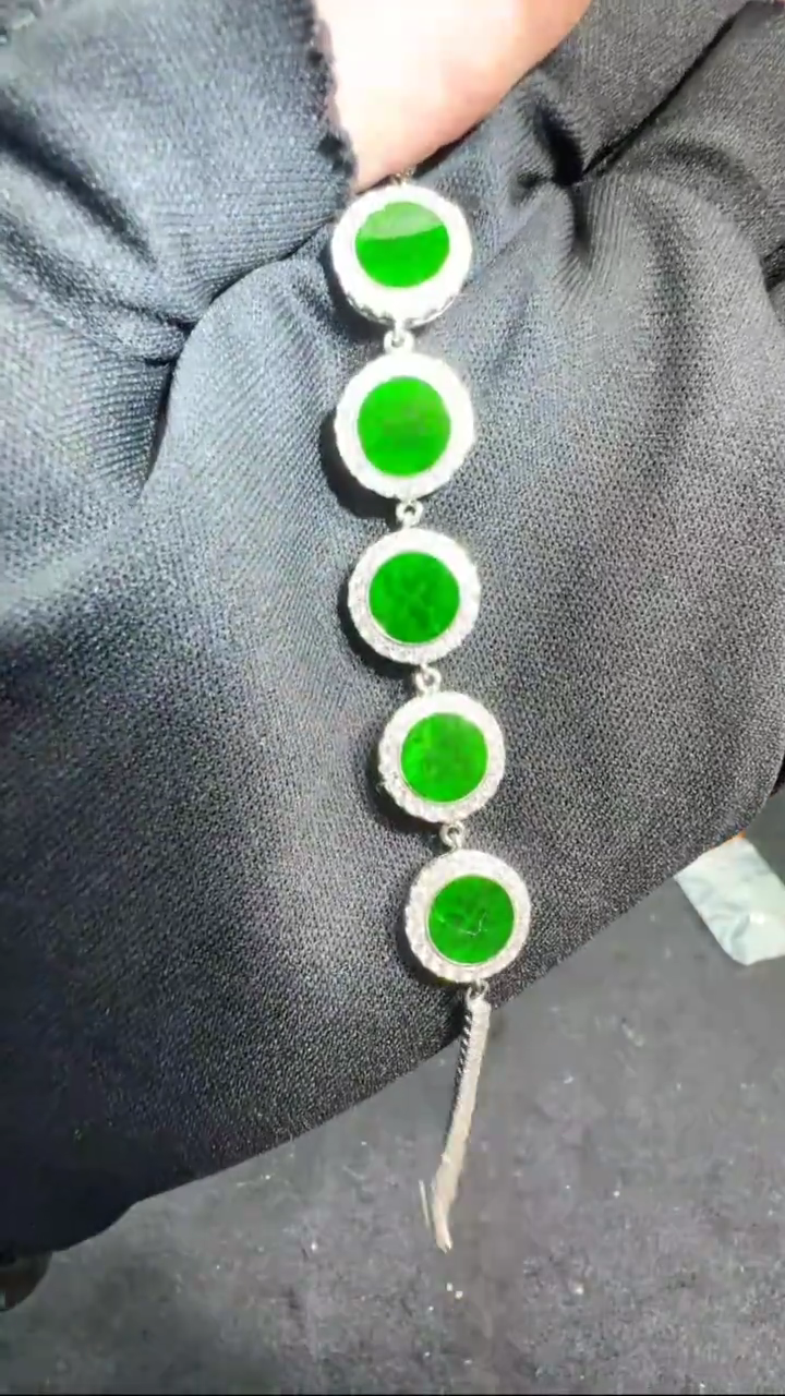 未镶嵌定制翡翠0718893736多样性发货