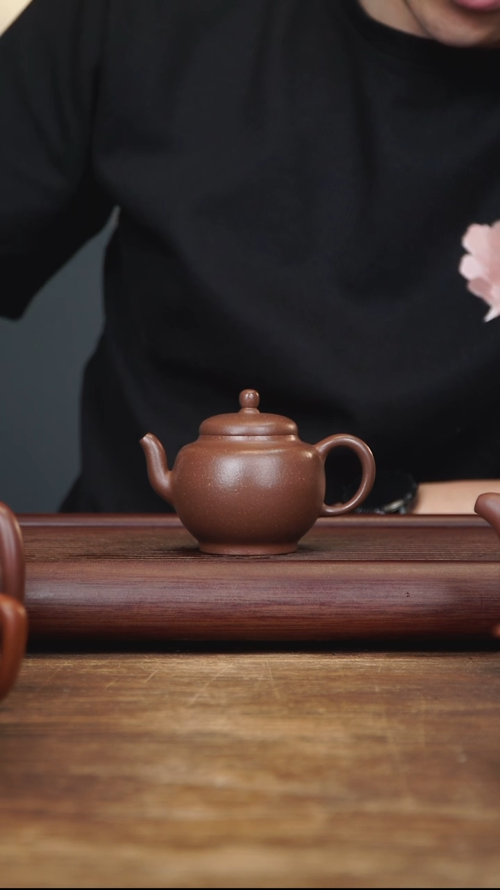 茶壶紫砂130ml 小宫灯 紫泥