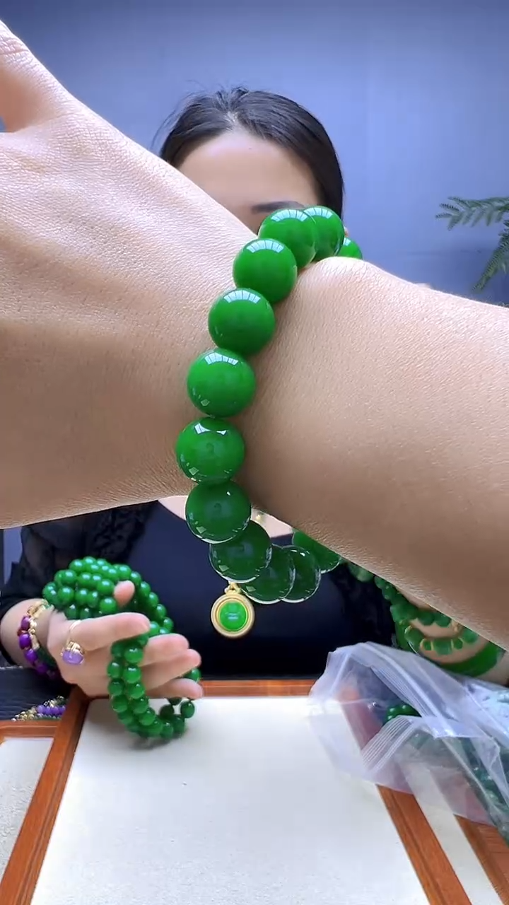 静柏diy严选颈饰辣绿12mm手链