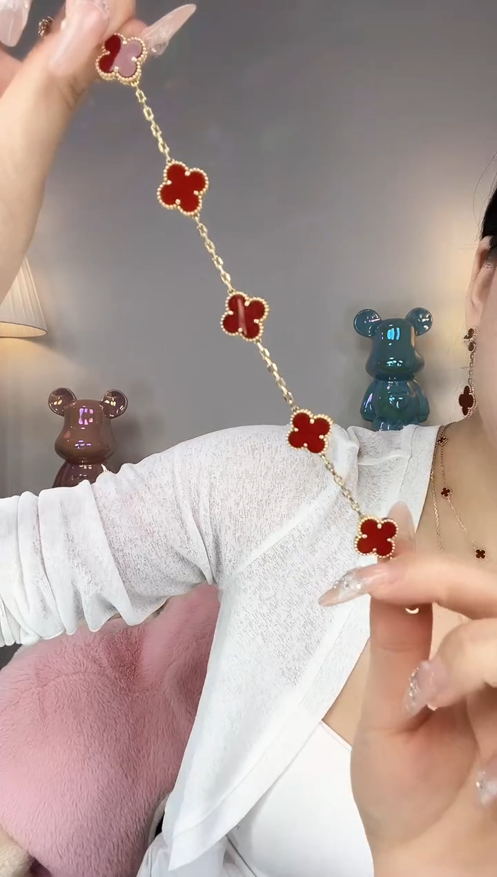 【闪购商品】玛瑙/玉髓手链18K金镶嵌K黄手链