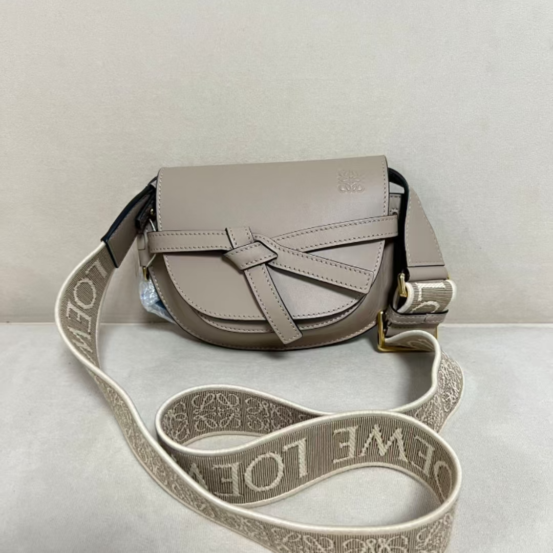 99新 LOEWE/罗意威 【九筒奢品】Gate马鞍包三拼色/单肩包/7559