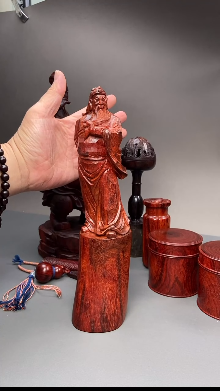 小叶紫檀印度小叶紫檀关公