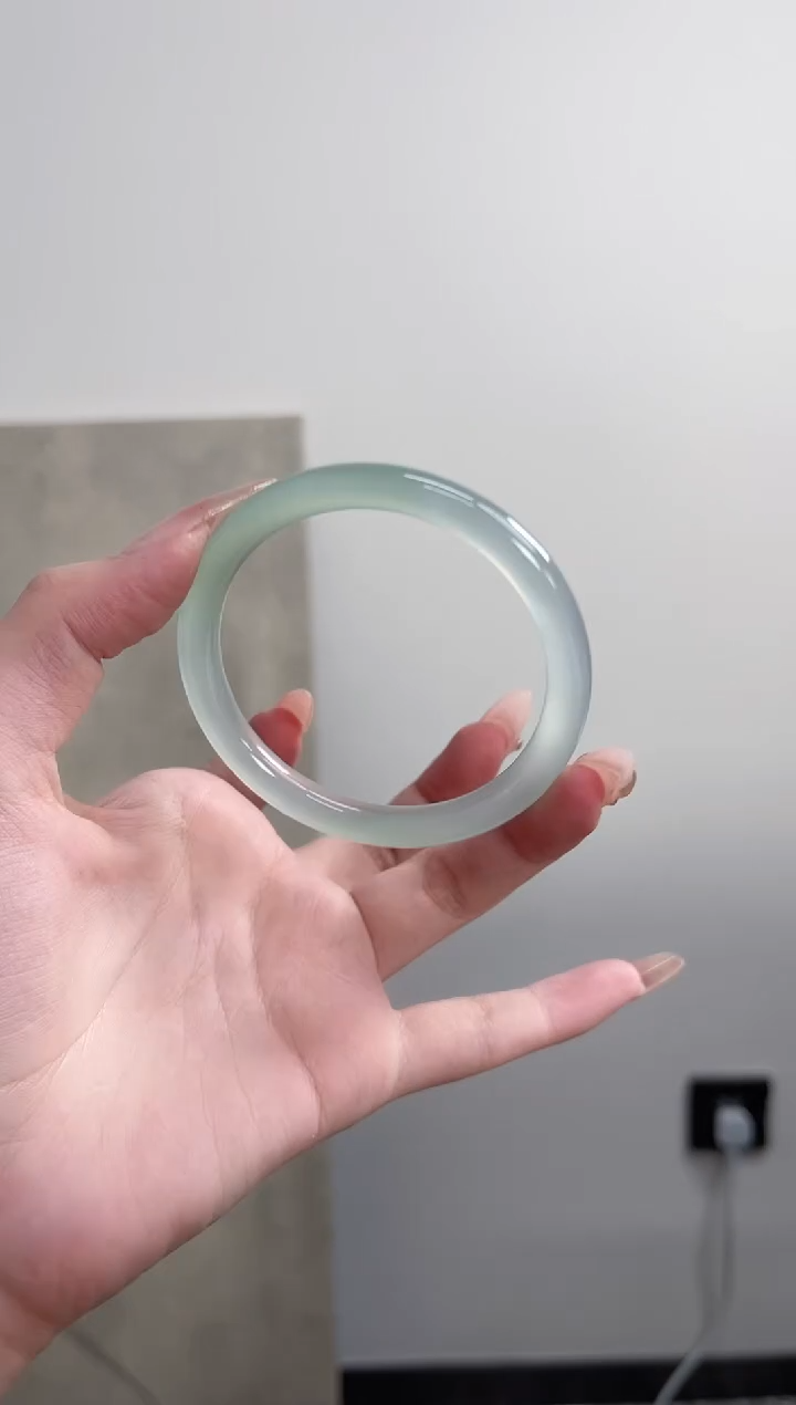 【闪购商品】玛瑙/玉髓手镯未镶嵌57-58圈圆条