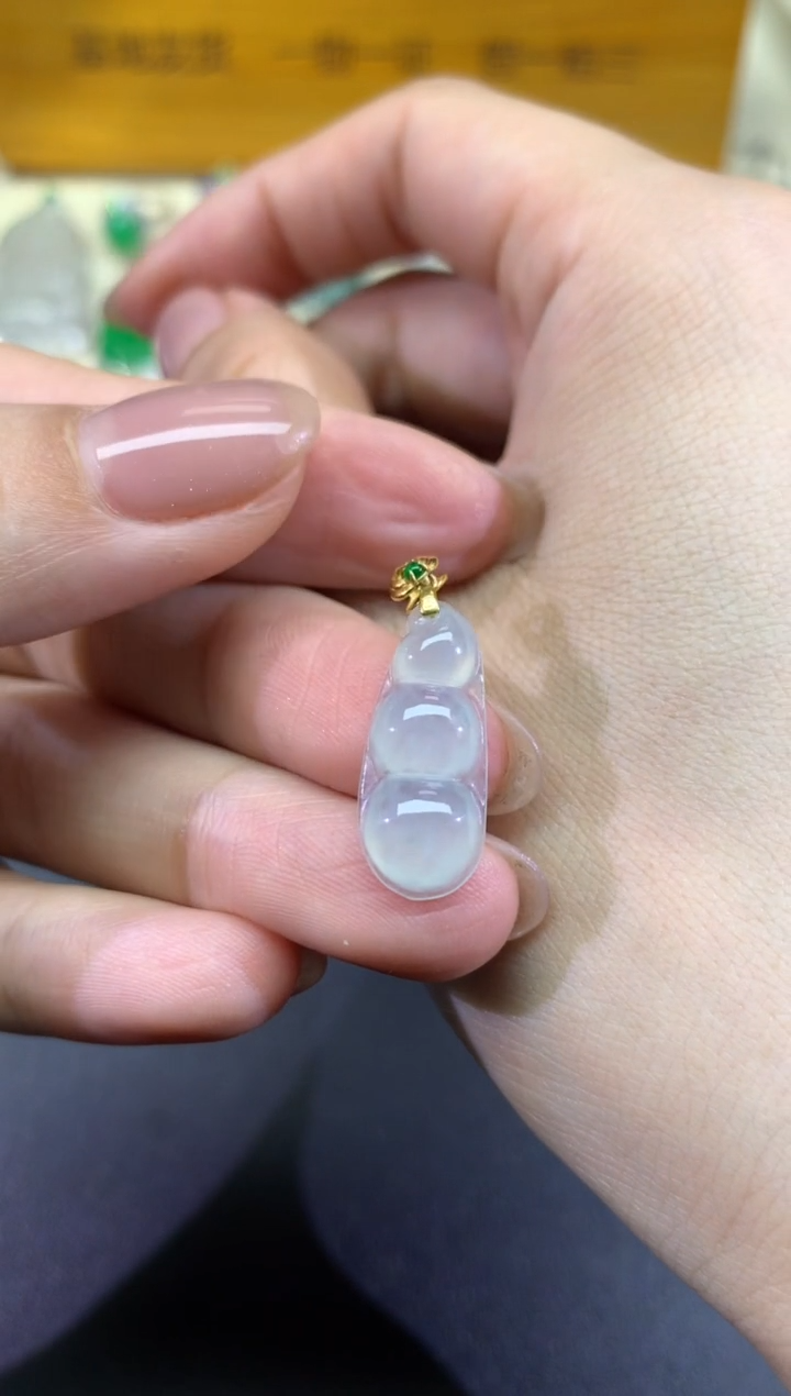 【闪购商品】翡翠吊坠(不含链)18K金镶嵌31