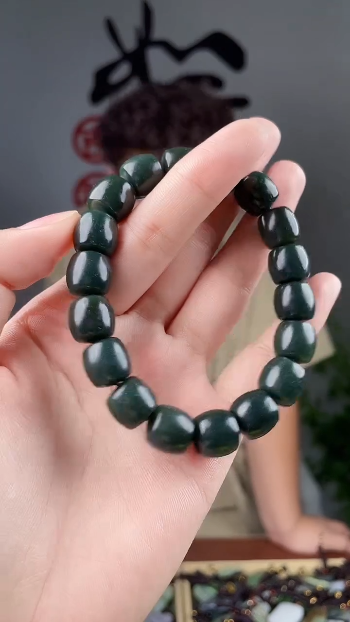 和田玉未镶嵌颈饰拍一发一，多样性发货