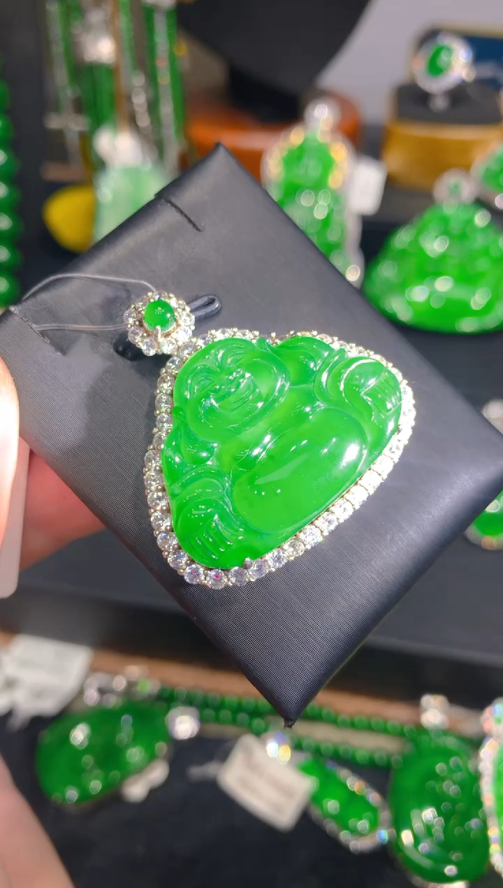 【闪购商品】翡翠颈饰银S925镶嵌55一季