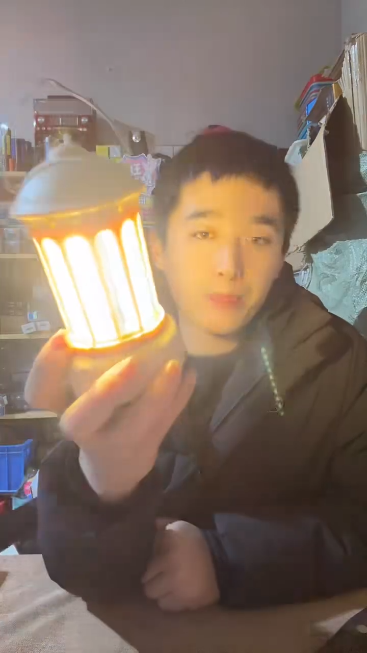 户外露营灯无电池