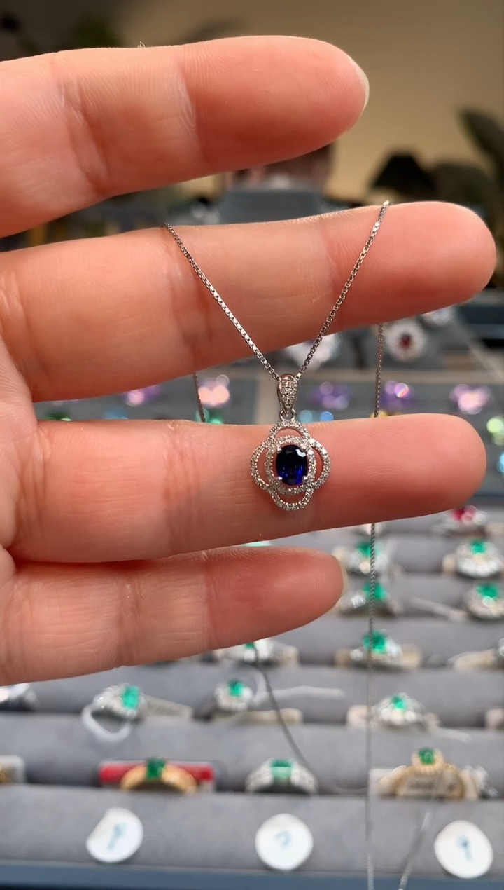 【闪购商品】蓝宝石吊坠(不含链)18K金镶嵌蓝宝石