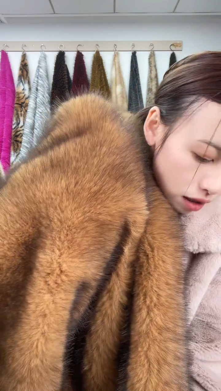 狐狸毛A194尺寸1.8*1