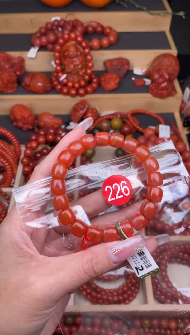 【闪购商品】南红玛瑙珠宝奇石未镶嵌226-10+