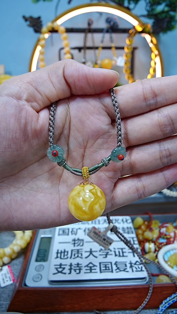 【闪购商品】蜜蜡手串未镶嵌***********