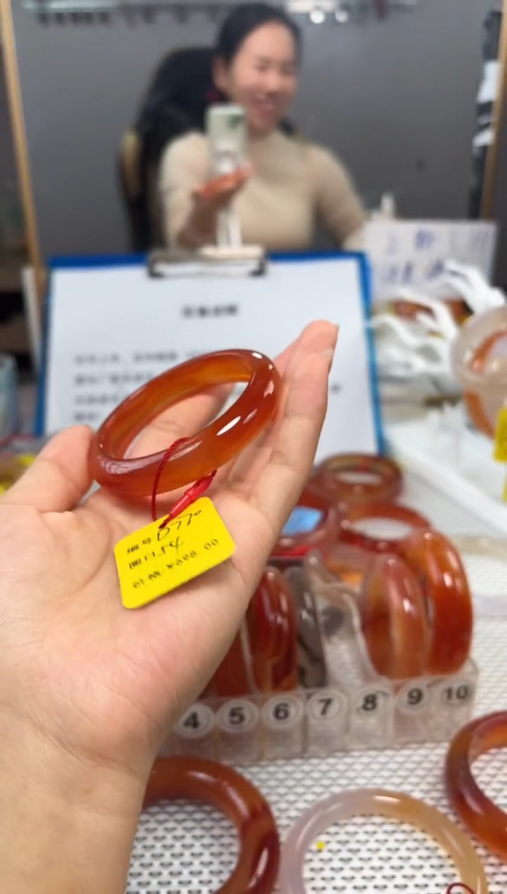 手镯玛瑙/玉髓未镶嵌妩*770