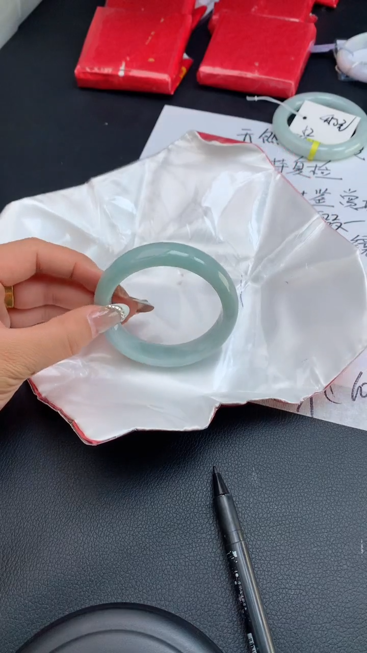 【闪购商品】翡翠手镯未镶嵌天然缅甸A货翡翠手镯