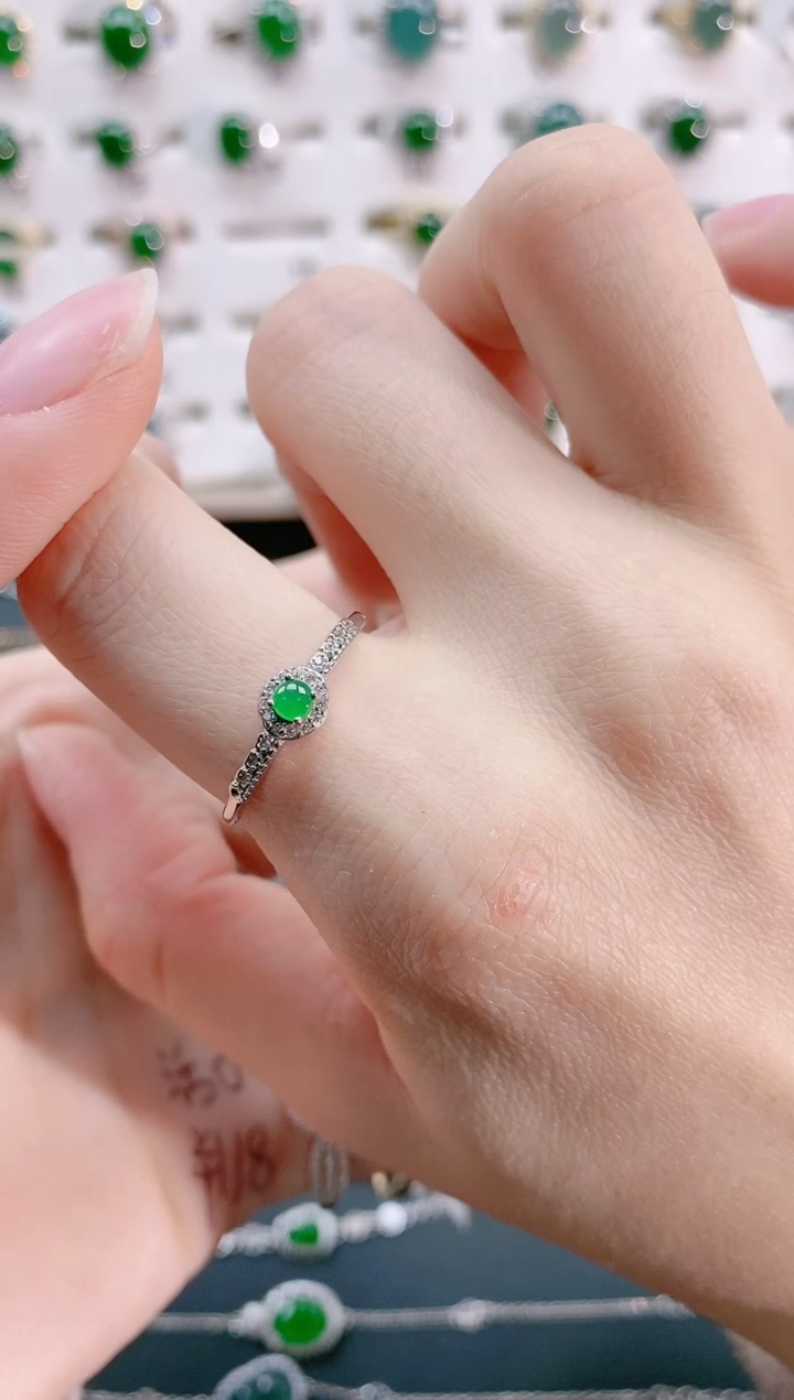 【闪购商品】翡翠戒指银S925镶嵌天然翡翠