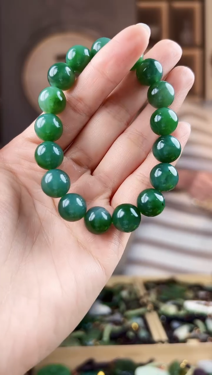 颈饰未镶嵌和田玉拍一发一，多样性发货