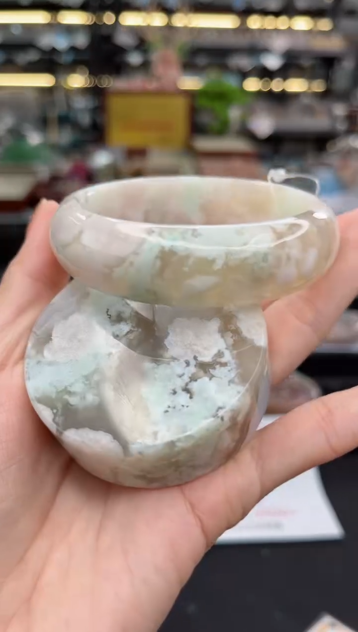 【闪购商品】石英质玉手镯未镶嵌59圈口（赠品镯心）6540071