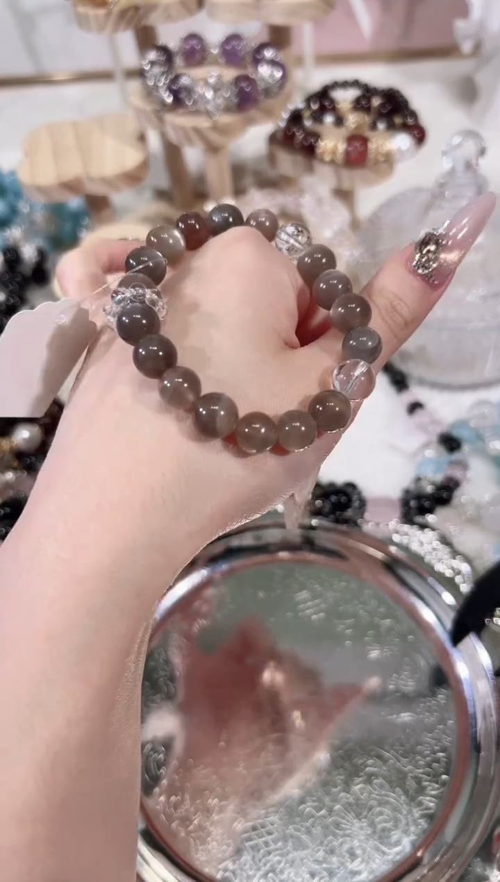 【闪购商品】水晶手链未镶嵌天然水晶默认微瑕 多样性发货发其一