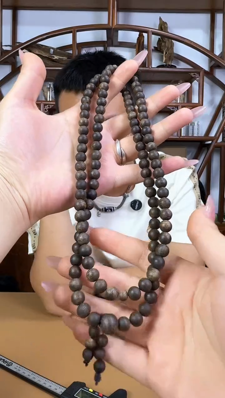 【闪购商品】沉香手串尖峰岭 0.8天然野圆珠多圈