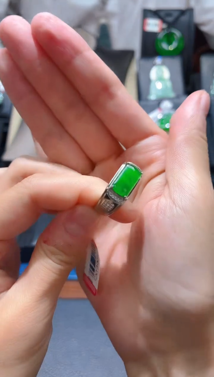 翡翠挂件未镶嵌天然A货翡翠未镶嵌b012