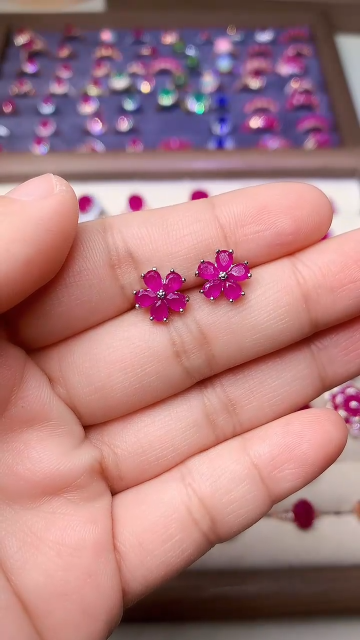 【闪购商品】红宝石耳饰银S925镶嵌0000