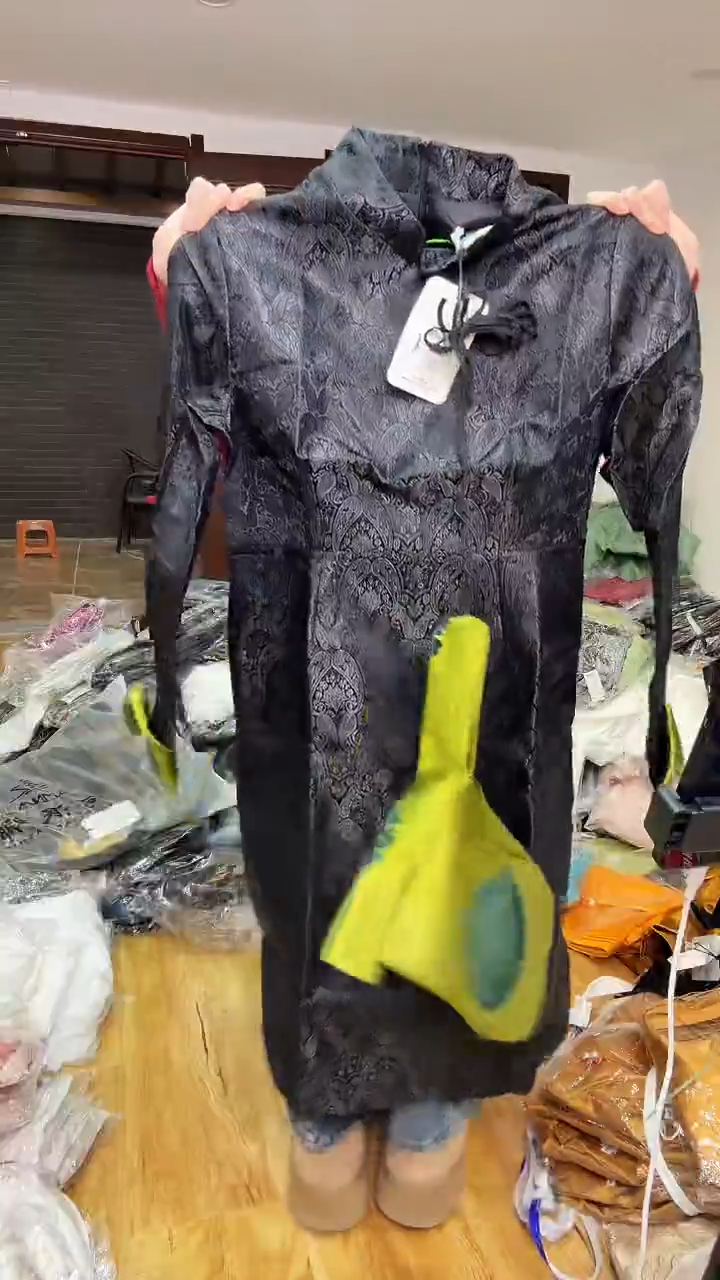 XL码      115-125斤   重工裙