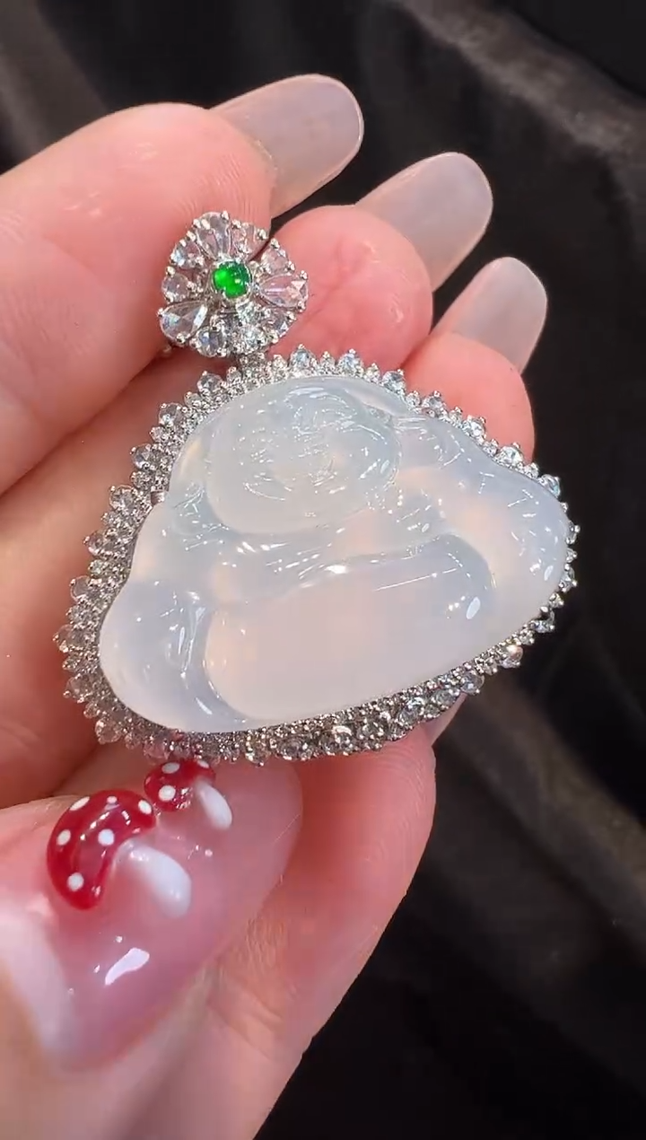 【闪购商品】翡翠颈饰18K金镶嵌吊坠