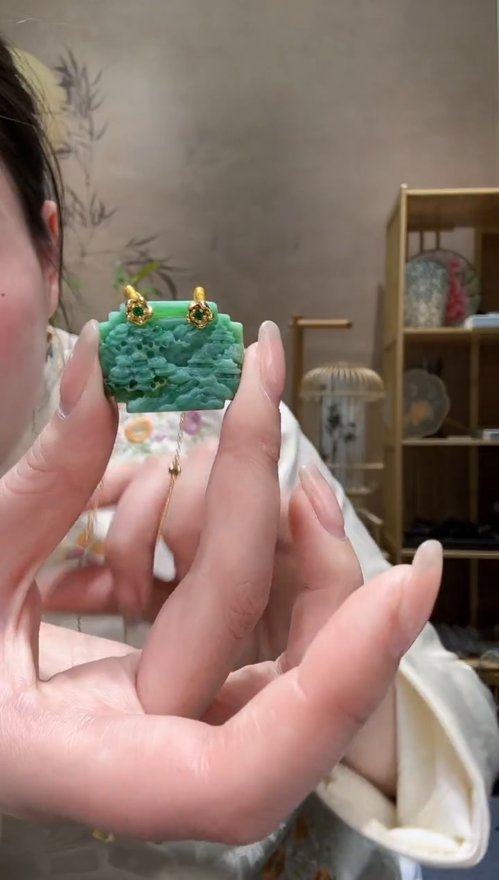 【闪购商品】翡翠颈饰未镶嵌吊坠