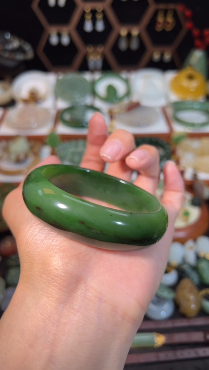 和田玉手镯未镶嵌58