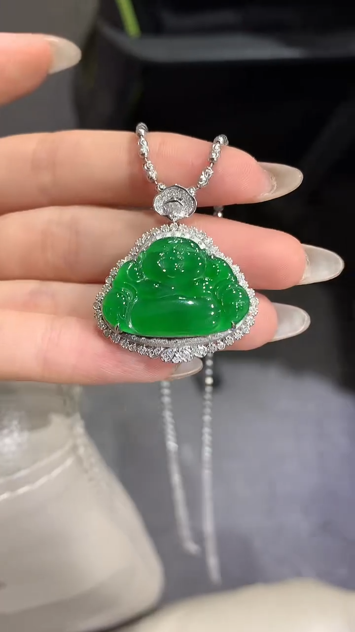 【闪购商品】翡翠吊坠(不含链)18K金镶嵌21团购