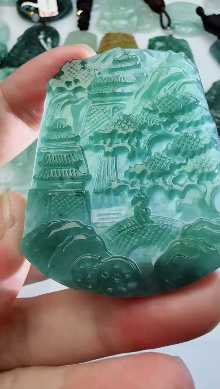 【闪购商品】翡翠颈饰未镶嵌111111111