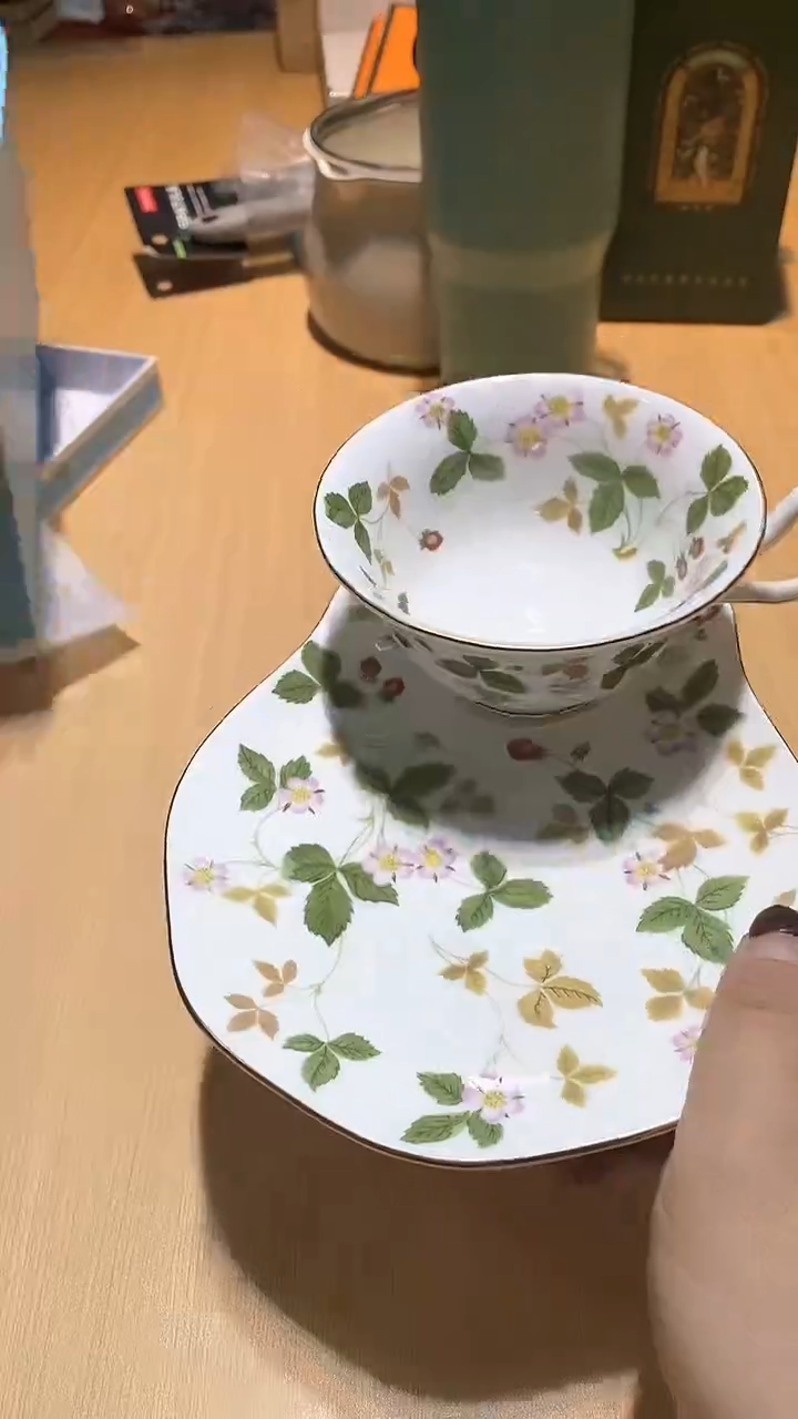 【闪购商品】瓷片锅碗瓢盆一件不剩