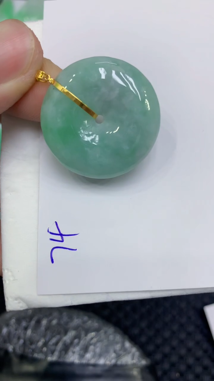 颈饰18K金镶嵌翡翠翡翠11111