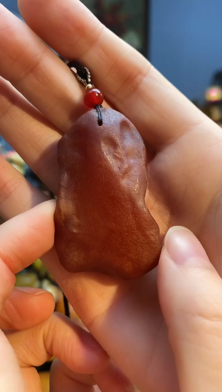 琥珀颈饰未镶嵌挂件