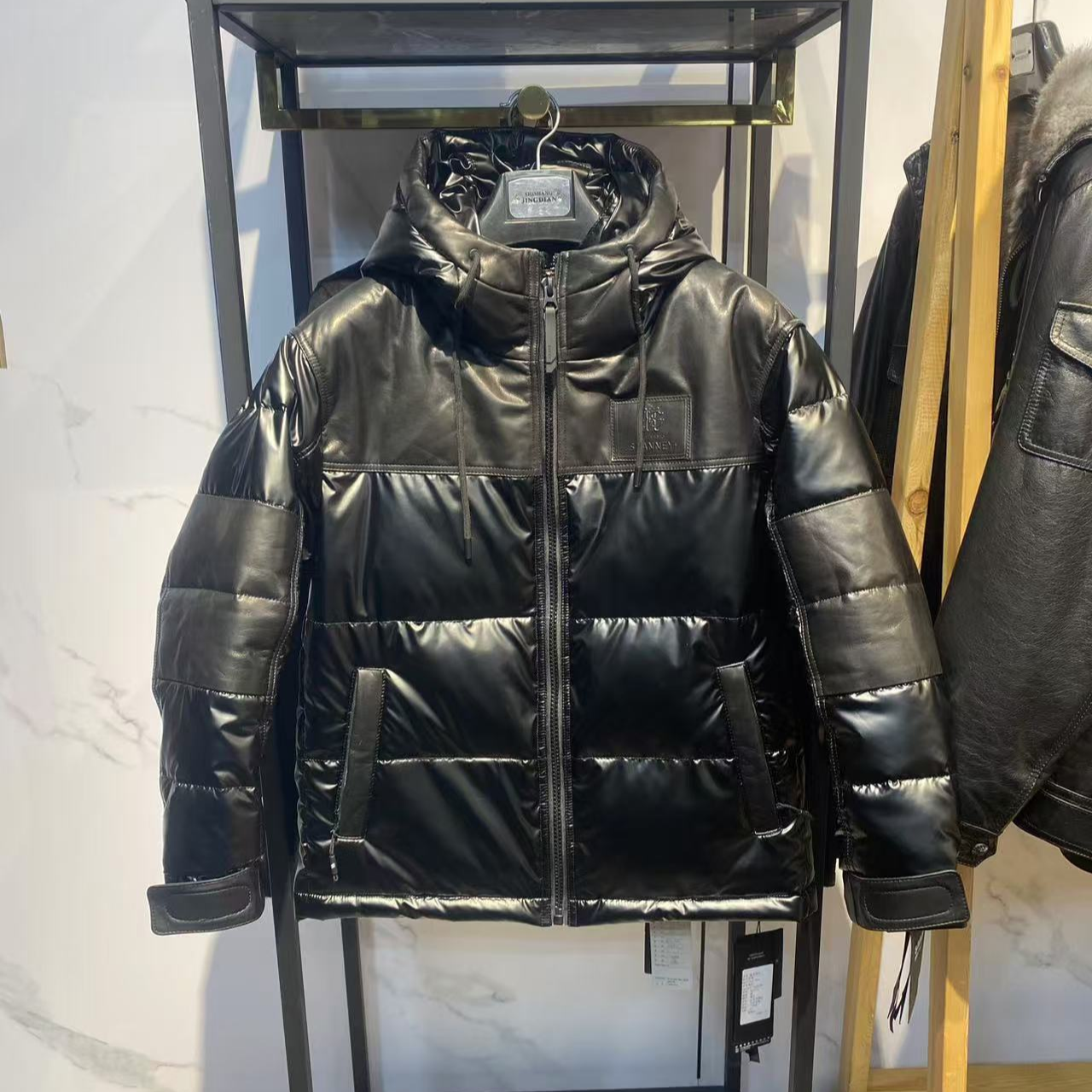 24-21男士真皮连帽外套