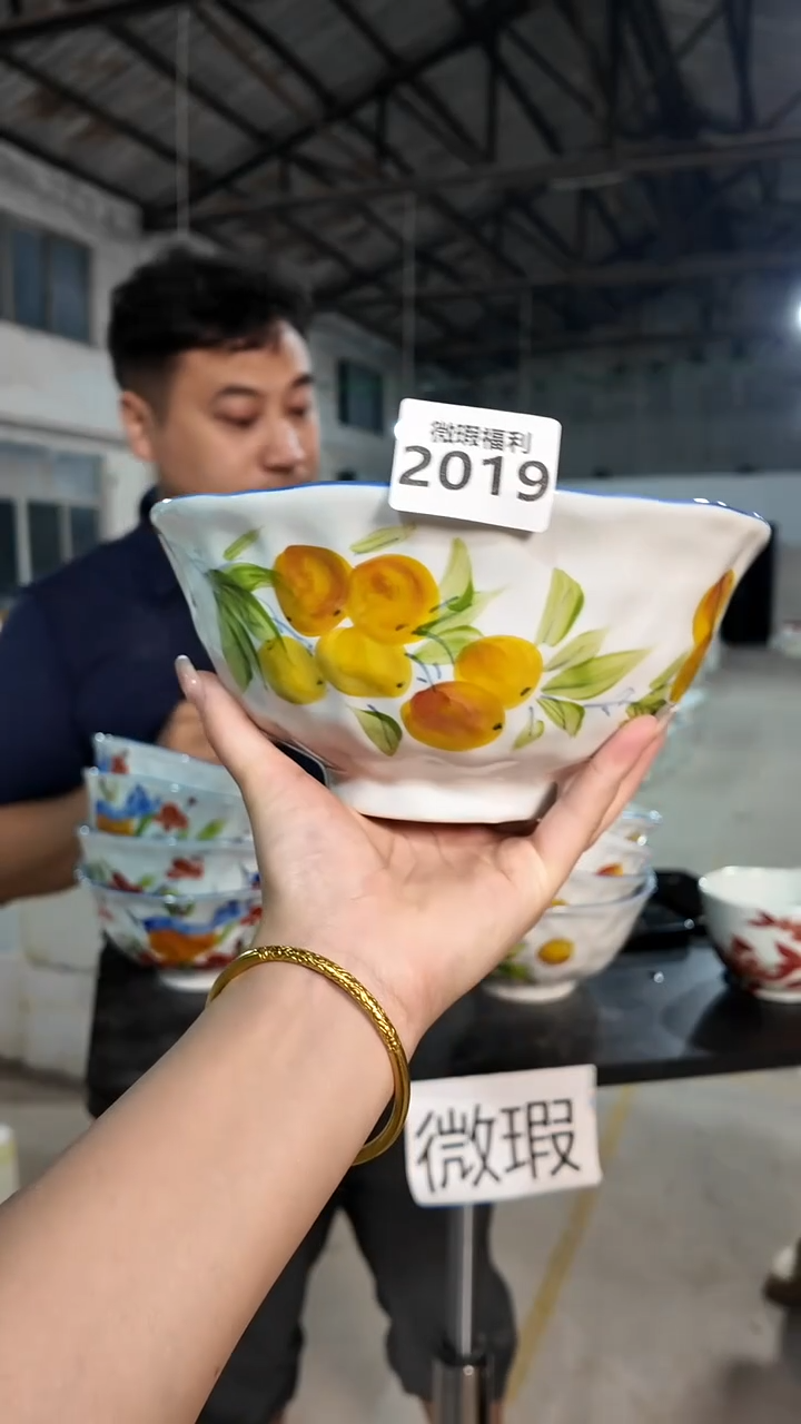 盘景德镇高温釉下手绘陶瓷