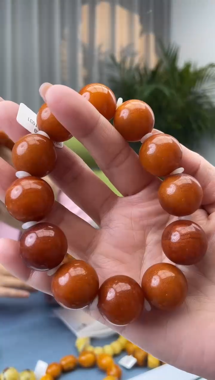 【闪购商品】蜜蜡珠宝奇石未镶嵌假一罚十，发一件048.18