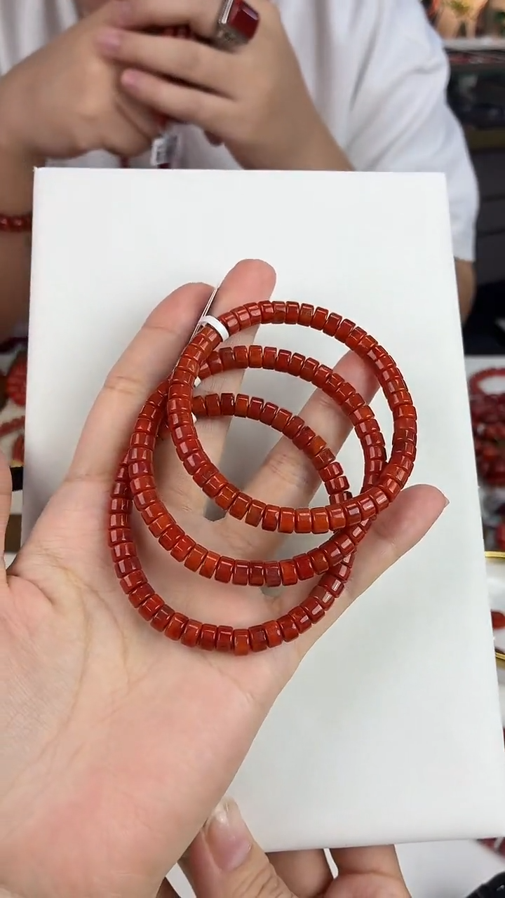 未镶嵌瓦西精工归圆手串6mm南红玛瑙（多样式发其一）
