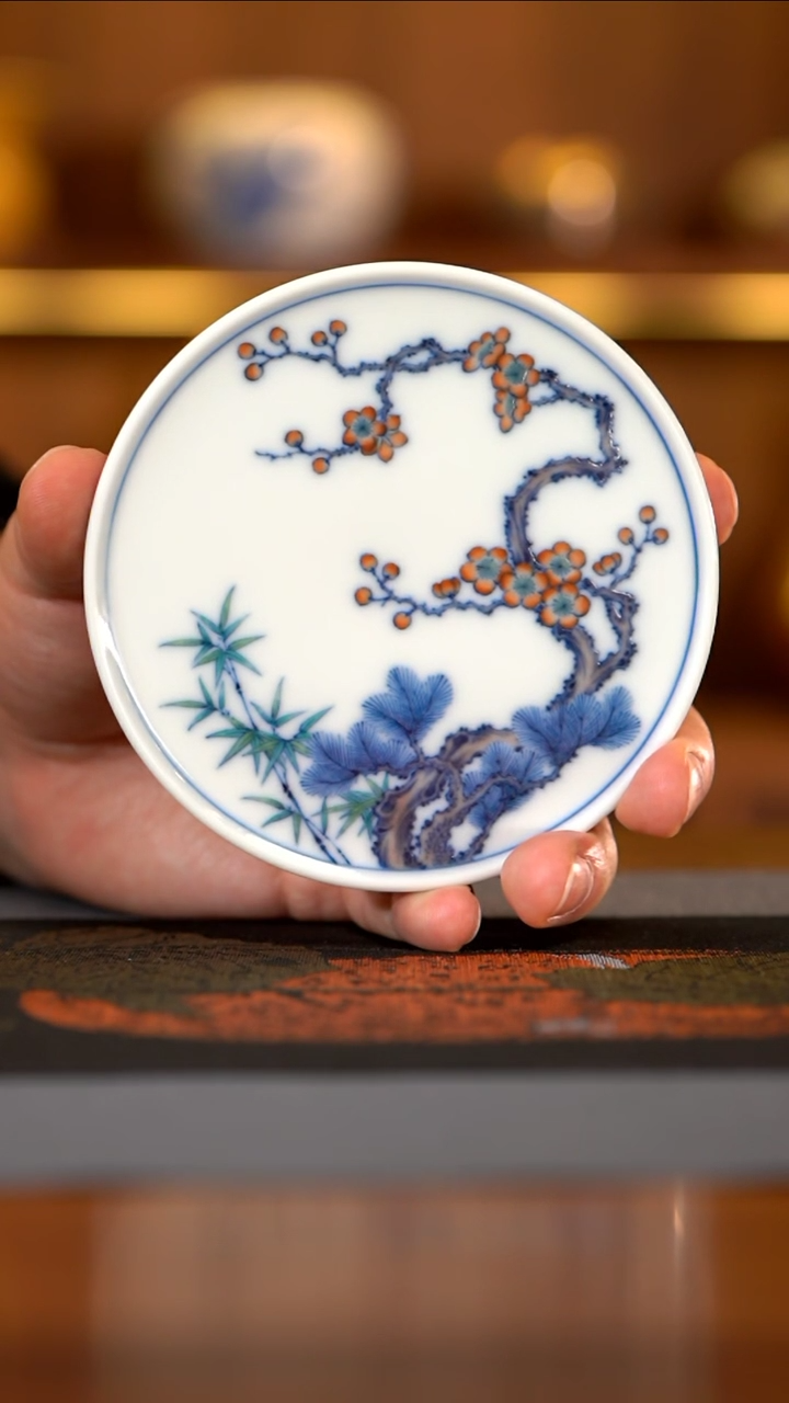 【闪购商品】盛古珍玩 斗彩松竹梅盖置