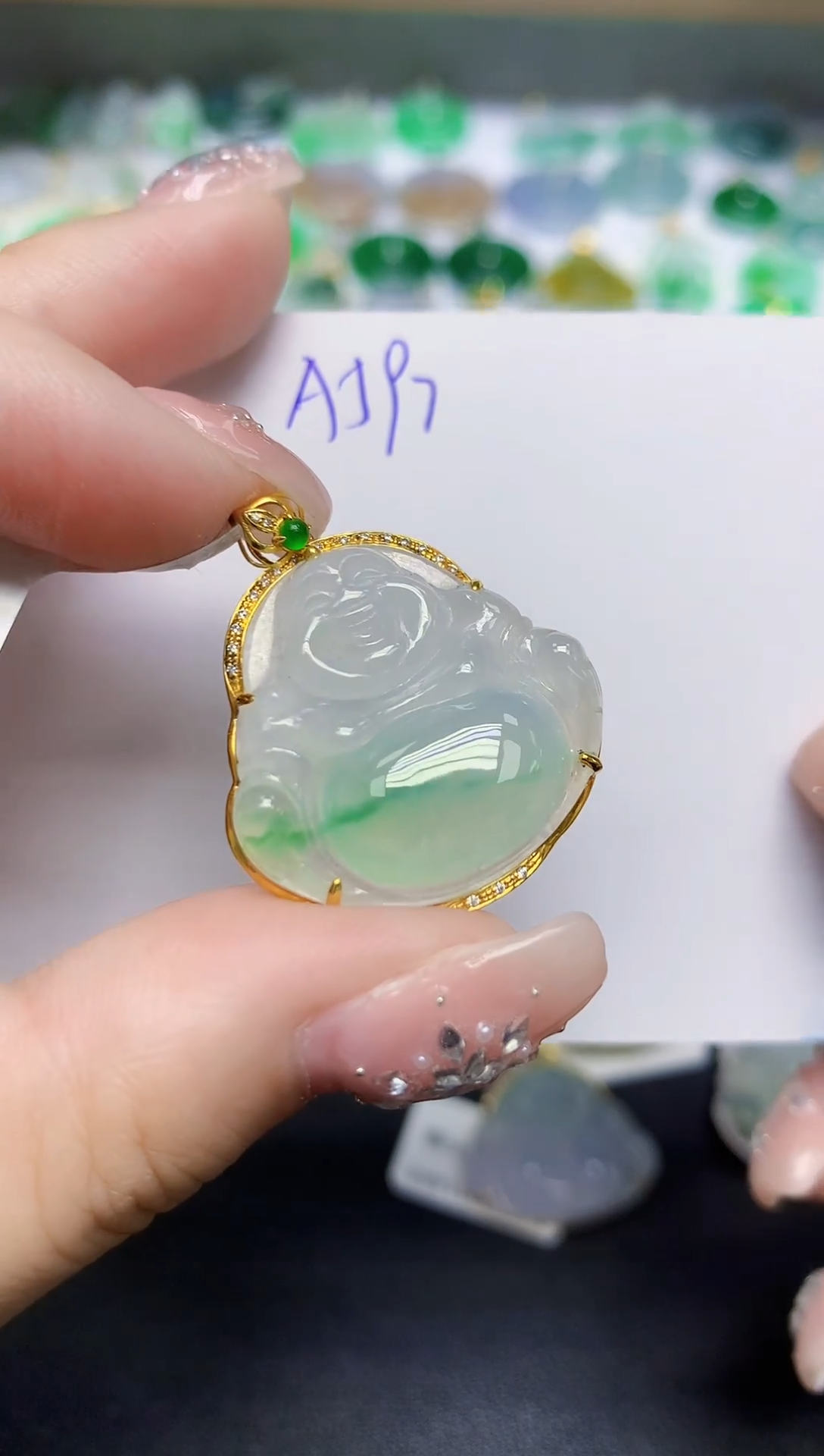 颈饰18K金镶嵌翡翠天然缅甸翡翠A货翡翠百元以上9元证书费自理