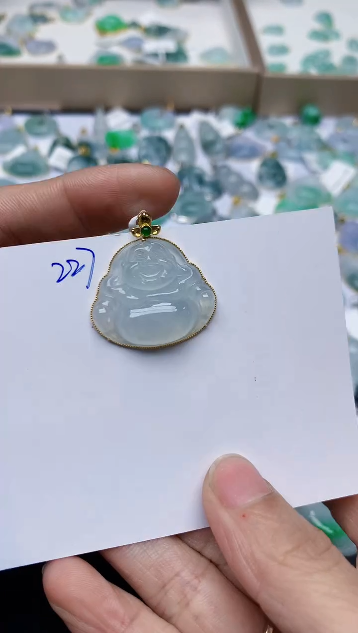 【闪购商品】翡翠颈饰18K金镶嵌天然翡翠A货    