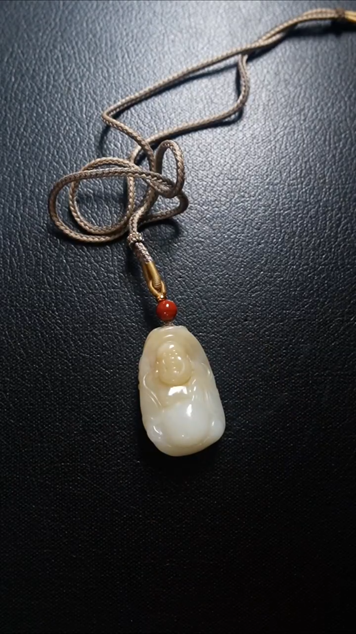 颈饰未镶嵌和田玉佛公