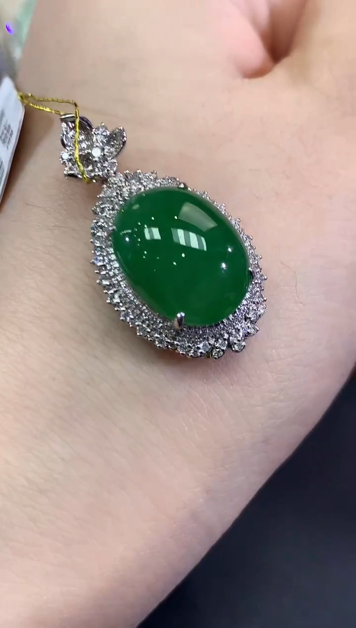 【闪购商品】翡翠颈饰18K金镶嵌B145   