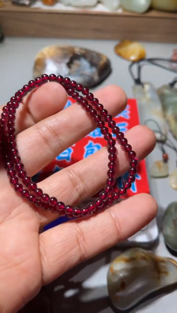 未镶嵌和田玉（糖玉）挂件 和田玉