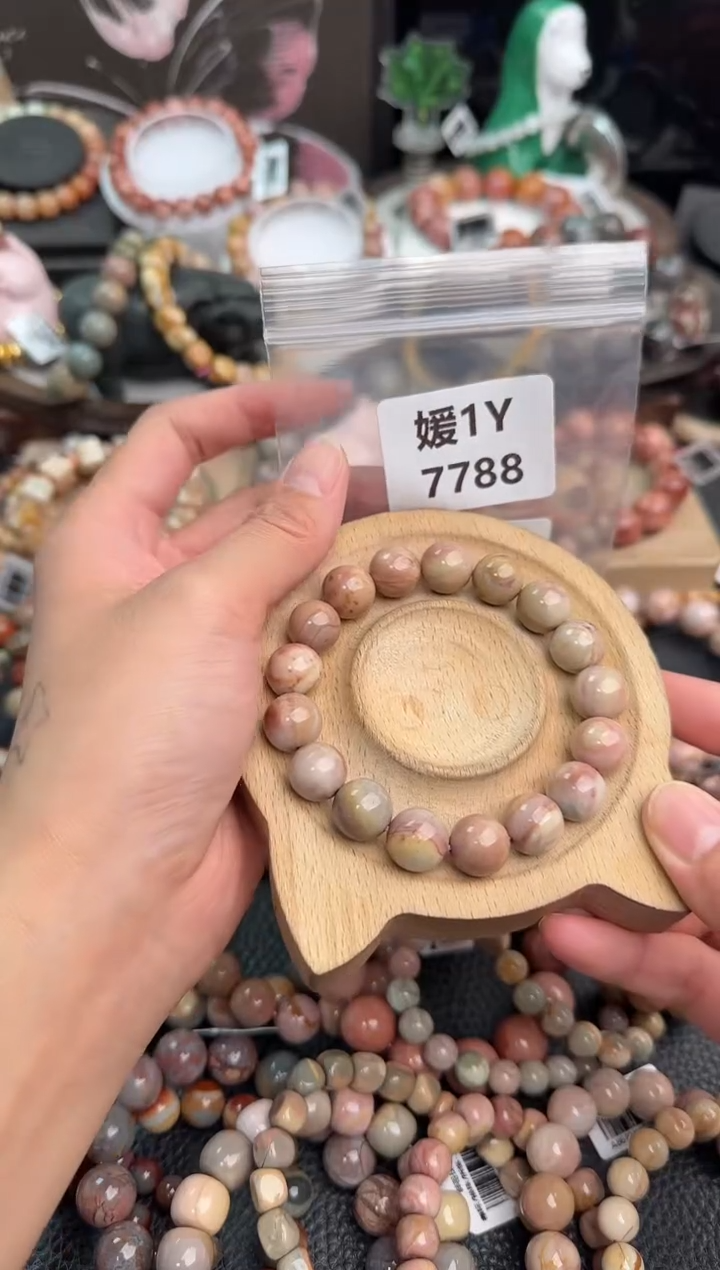 未镶嵌手链石英质玉?****?1Y7788