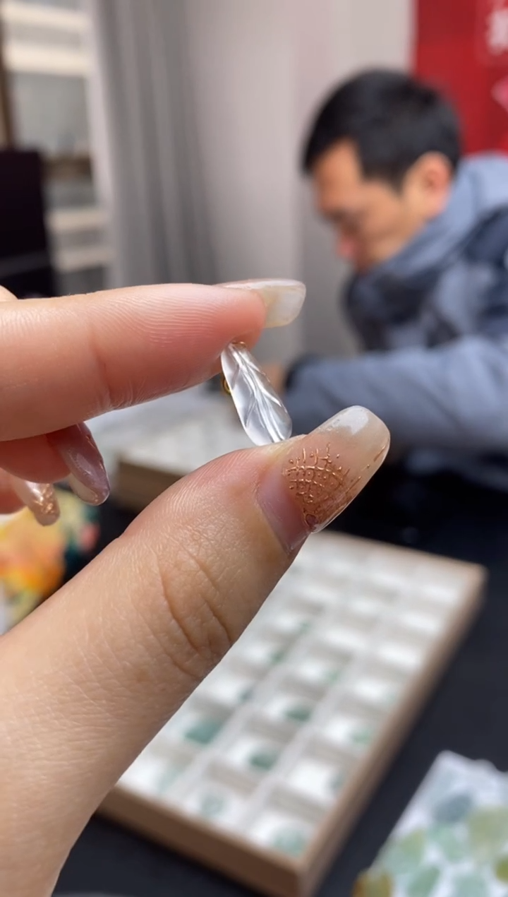 【闪购商品】定制翡翠未镶嵌翡翠毛货~