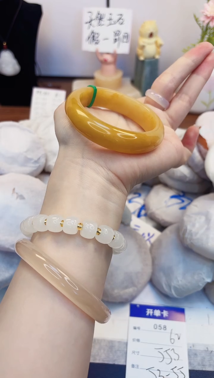 【闪购商品】石英质玉手镯未镶嵌58-财气镯-圈口55